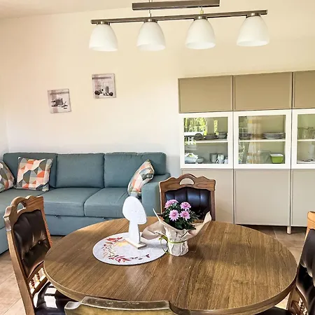 Apartment Am Waldesrand By Interhome